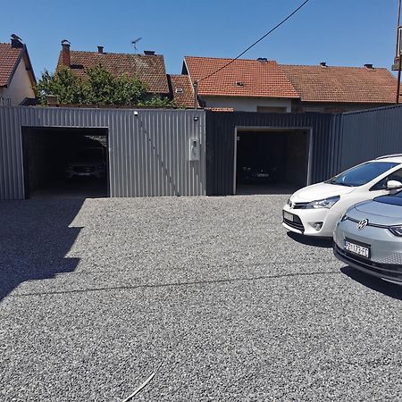 Nunanina Apartmani Pozega Buitenkant foto
