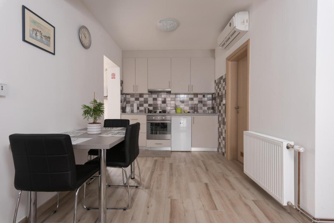 Nunanina Apartmani Pozega Buitenkant foto