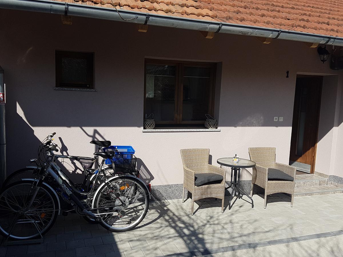 Nunanina Apartmani Pozega Buitenkant foto